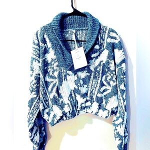 URBAN RENEWAL by Urban Outfitters  recycled vintage clothing unique sweater. S/M